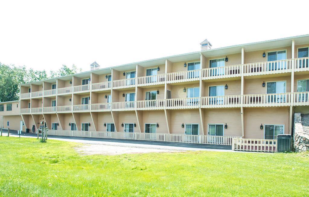 Hampton Falls Inn Ngoại thất bức ảnh